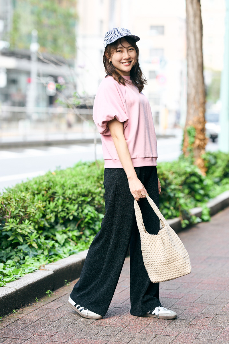 クラウドチームVERY竹内菜摘の[ALEGRE]ボリュームスリーブスウェットTシャツコーデ