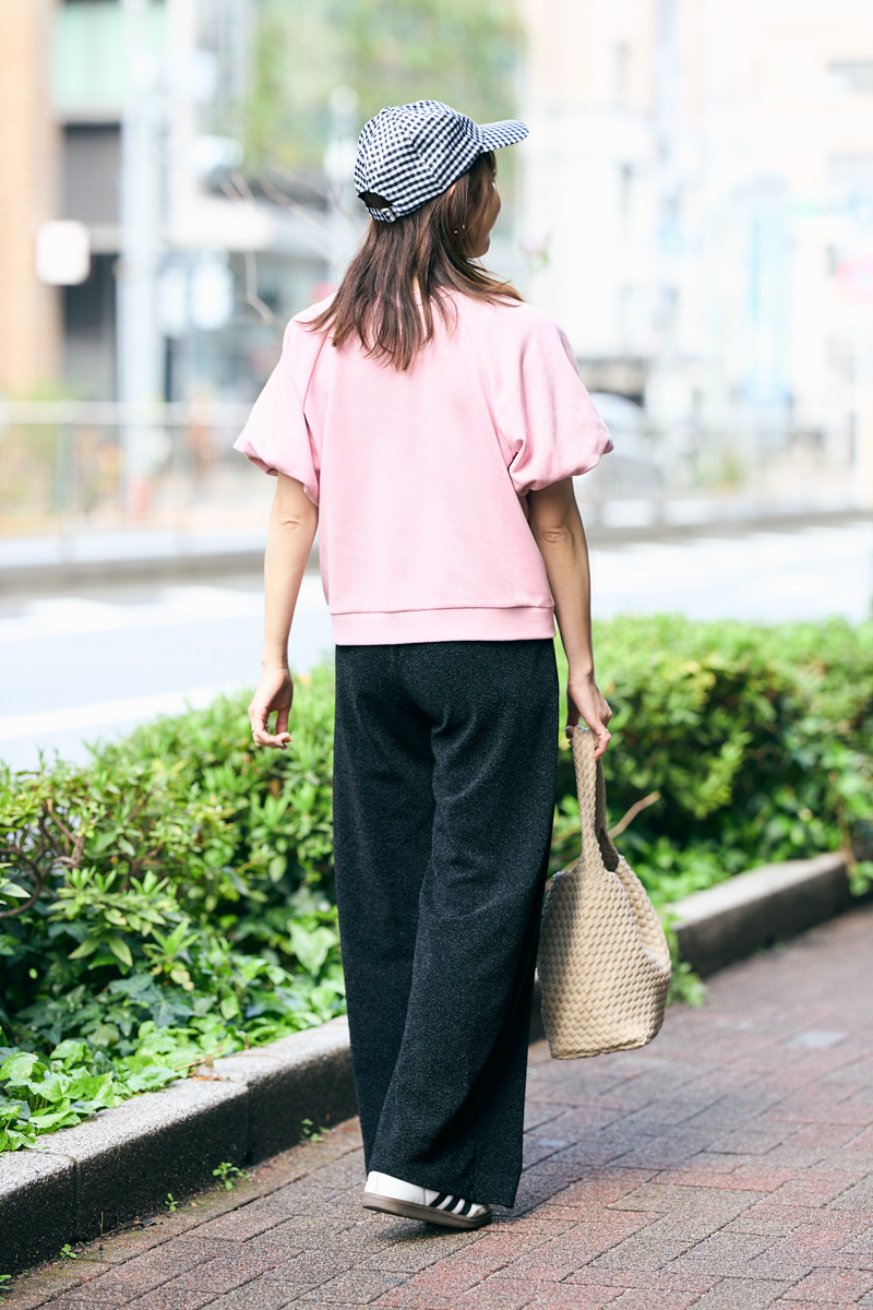 クラウドチームVERY竹内菜摘の[ALEGRE]ボリュームスリーブスウェットTシャツコーデ