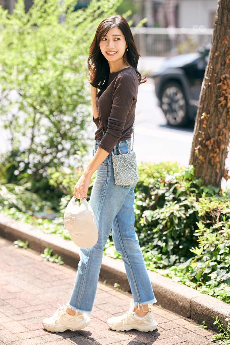 クラウドチームVERY青山美沙子の[ALEGRE]シアーリブカットソーコーデ