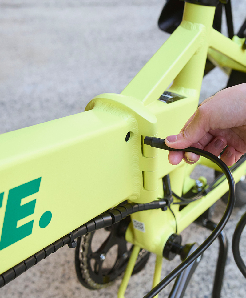 車体接続の充電もできる