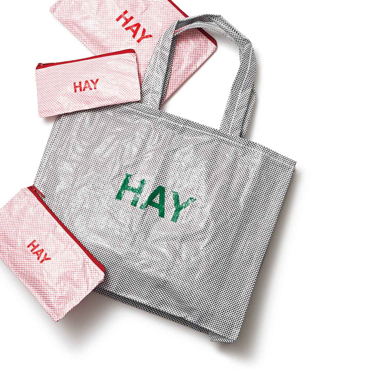 HAYのトートバッグとポーチ