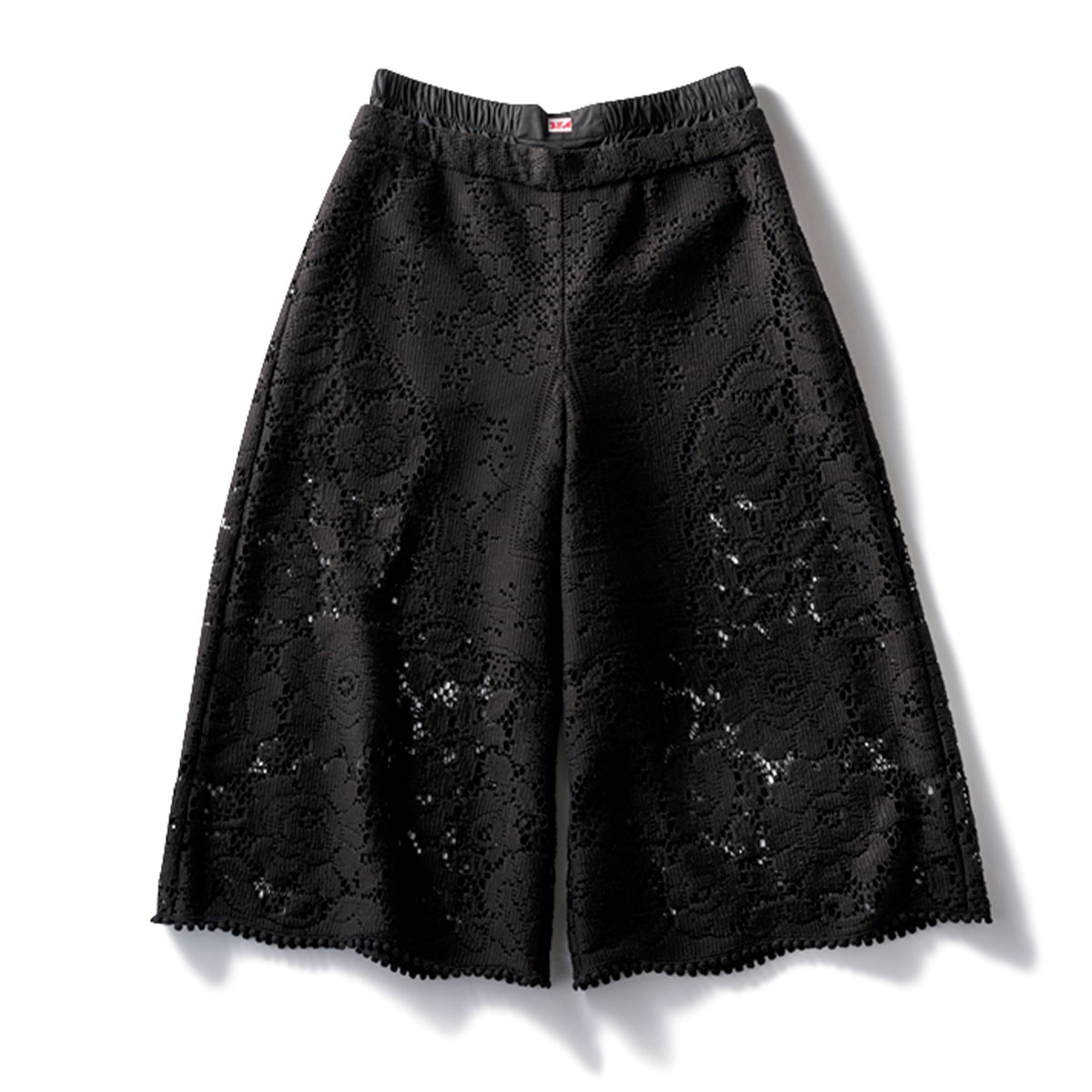 シー ニューヨークの黒レースハーフパンツ