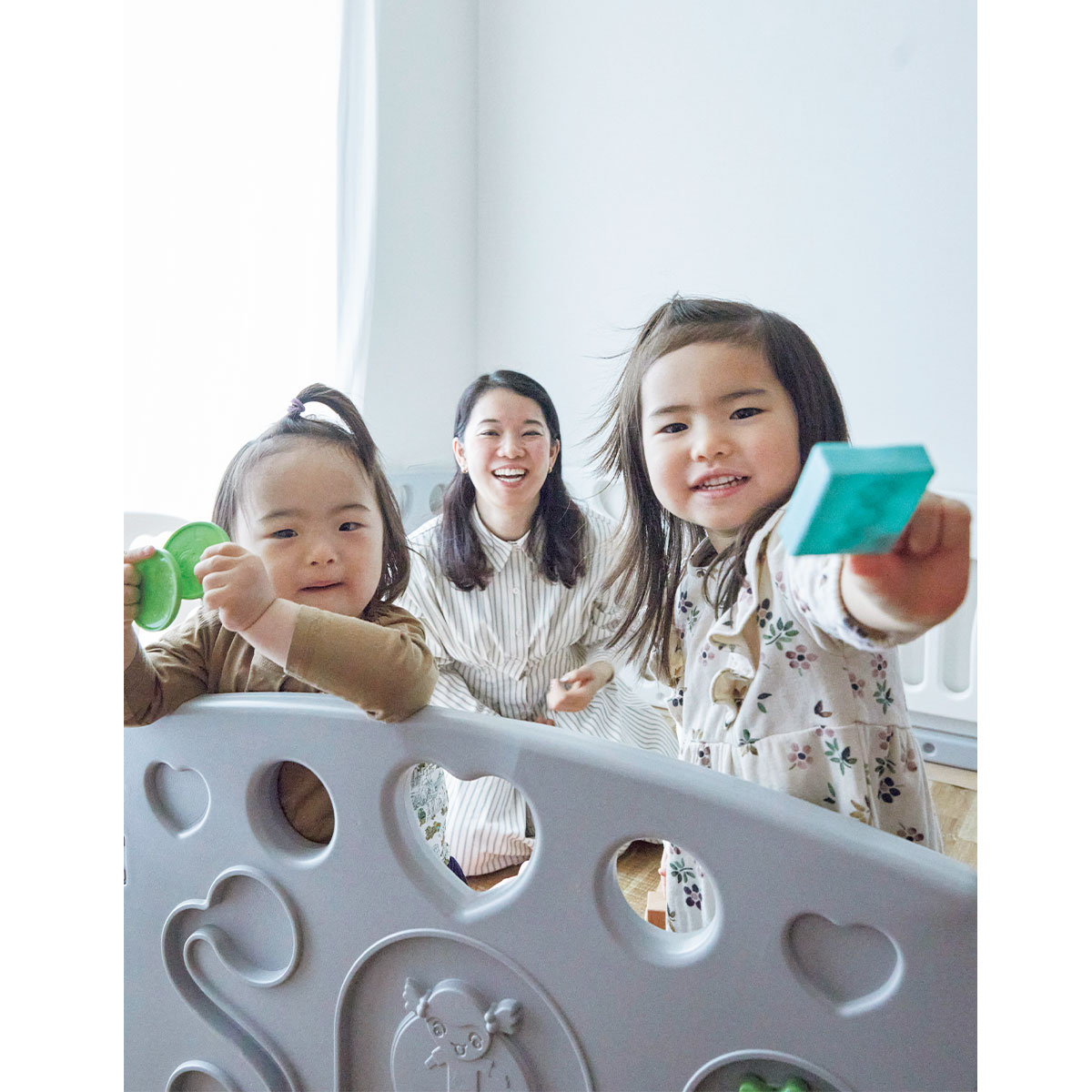 3歳の娘さんと2歳の息子さんを育てる坂井佳恵さん