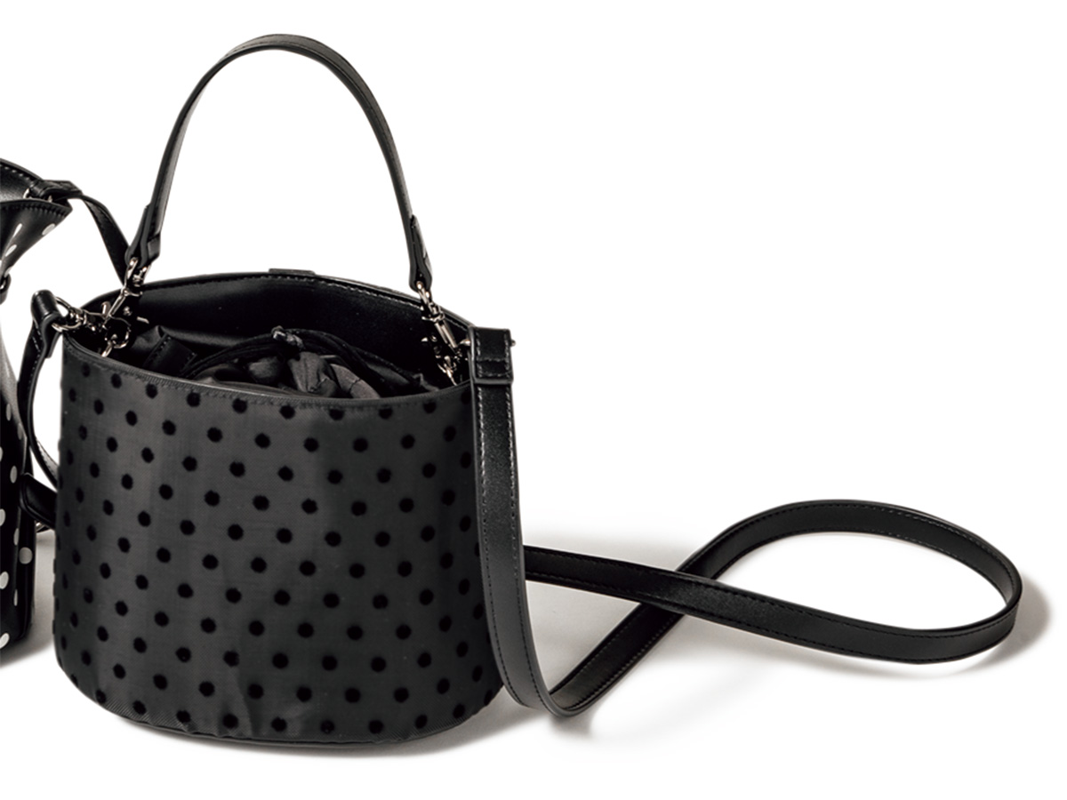 ツル バイ マリコ オイカワのドットチュールのバッグ