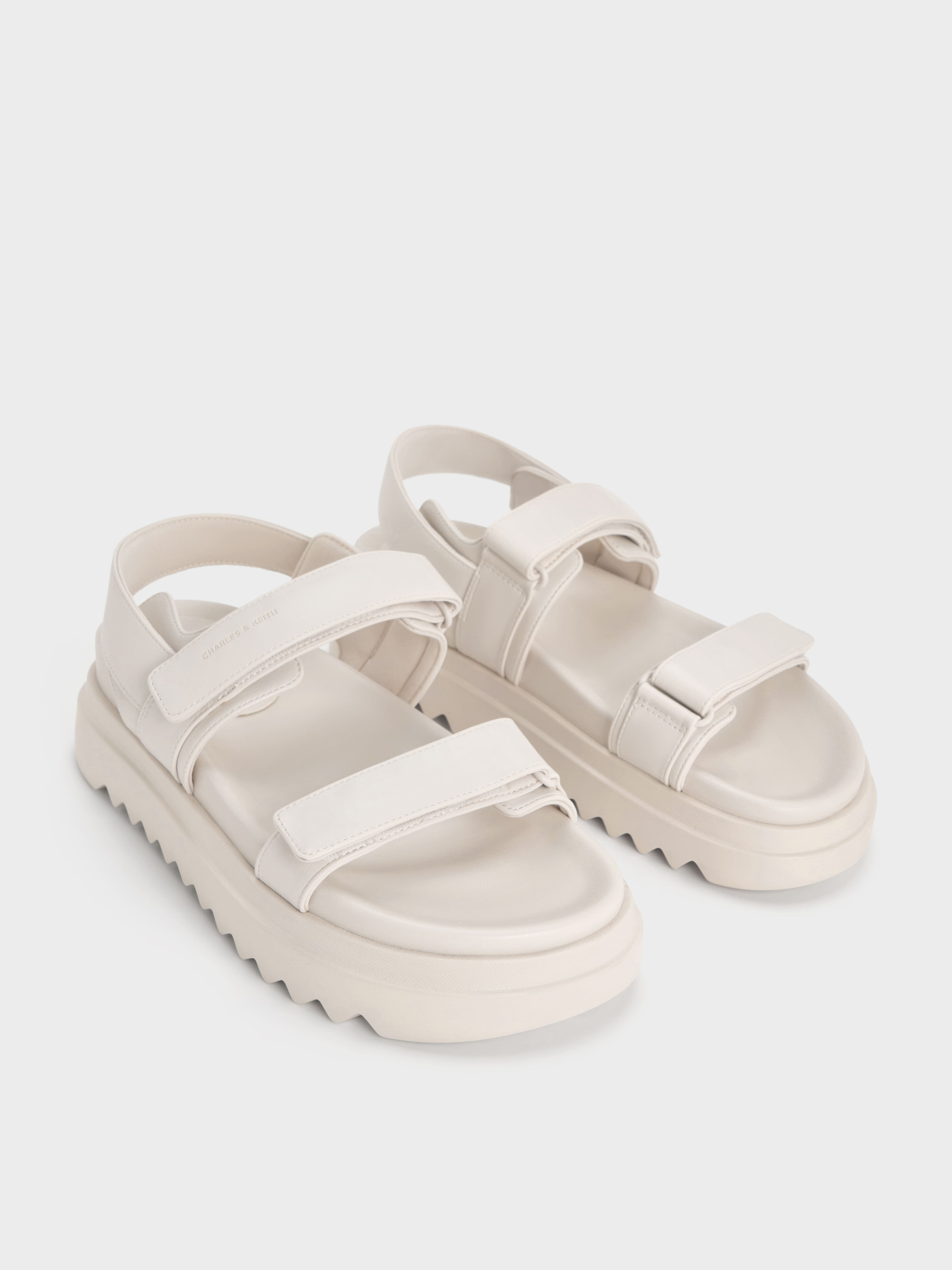 CHARLES & KEITH スポサン