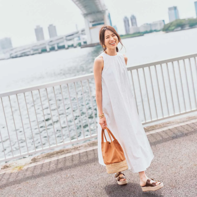 夏に映える【白ワンピース】Vネック＆リボンの2way仕様で印象チェンジも！