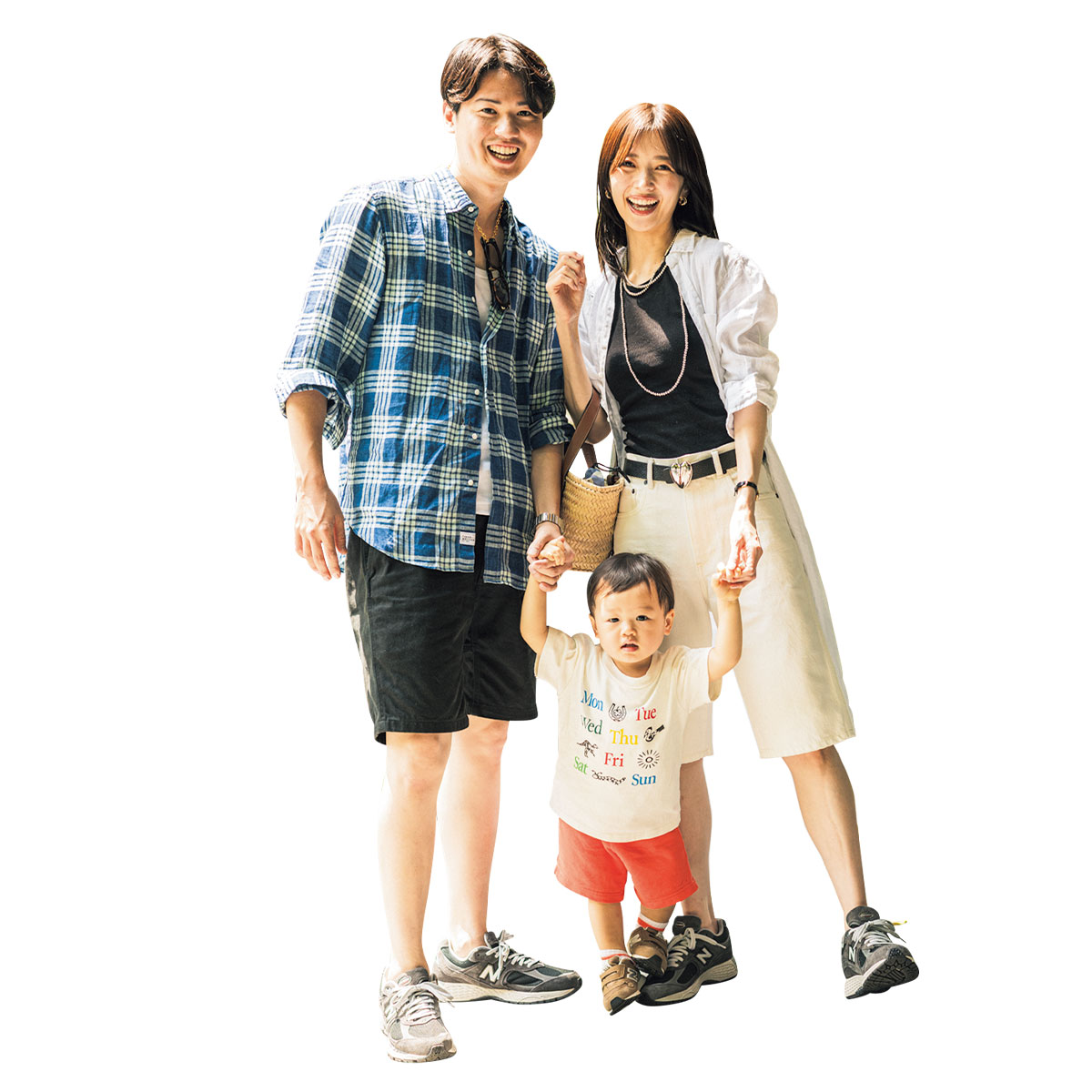 夫婦はシンプルに息子はカラフルにがセオリーの家族コーデ