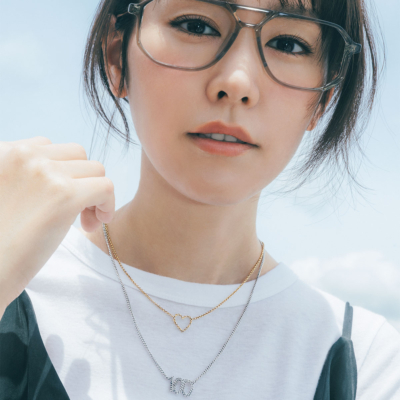 「白Tの物足りない感」はネックレスで解決！大人にちょうどいい首元オシャレ3選