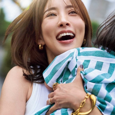 夏菜さん「4歳長女の癇癪と2歳長男のイヤイヤ期が重なって、一晩中泣いた夜も」