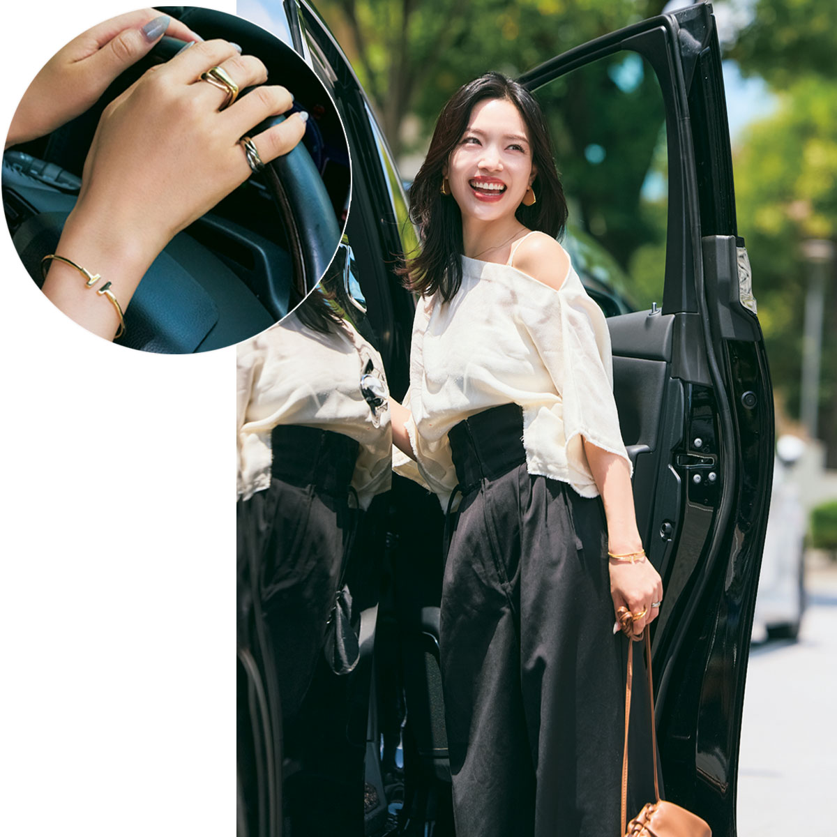 肩出しトップスとパンツの車コーデとジュエリーを重ねづけした手元コーデ