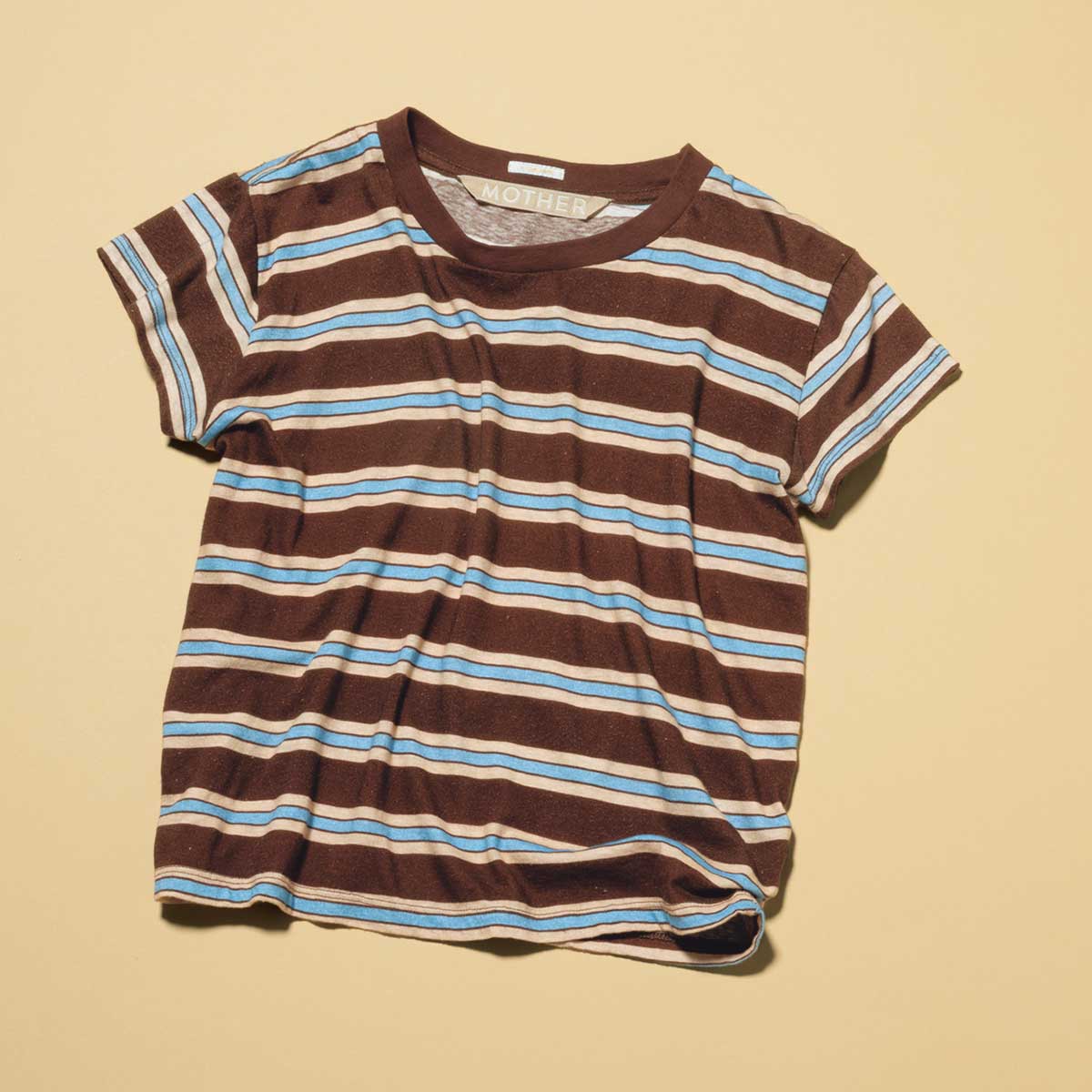 マザーのこげ茶ベースのマルチボーダーT