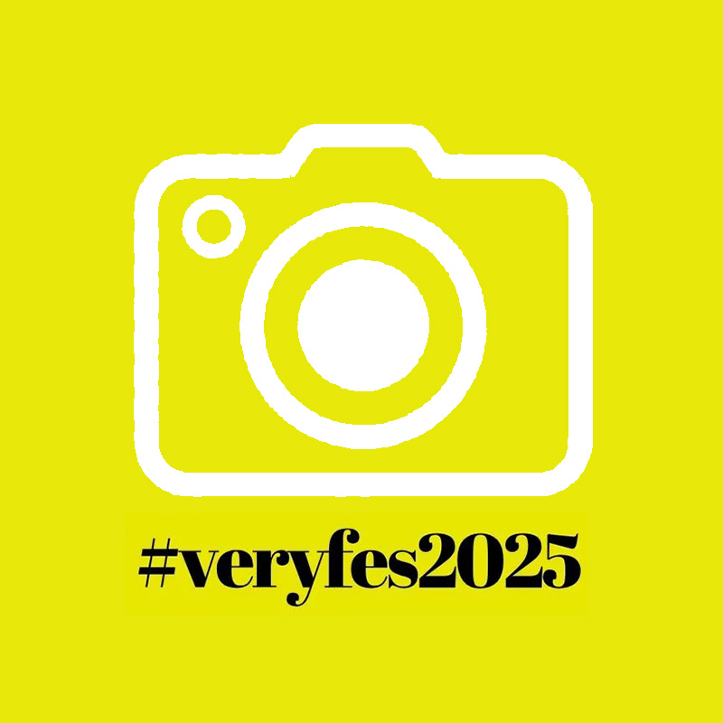 表紙風写真が撮れるコーナーも!